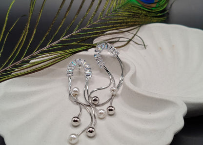 Sculpted Streamline Pearl Drop Earrings