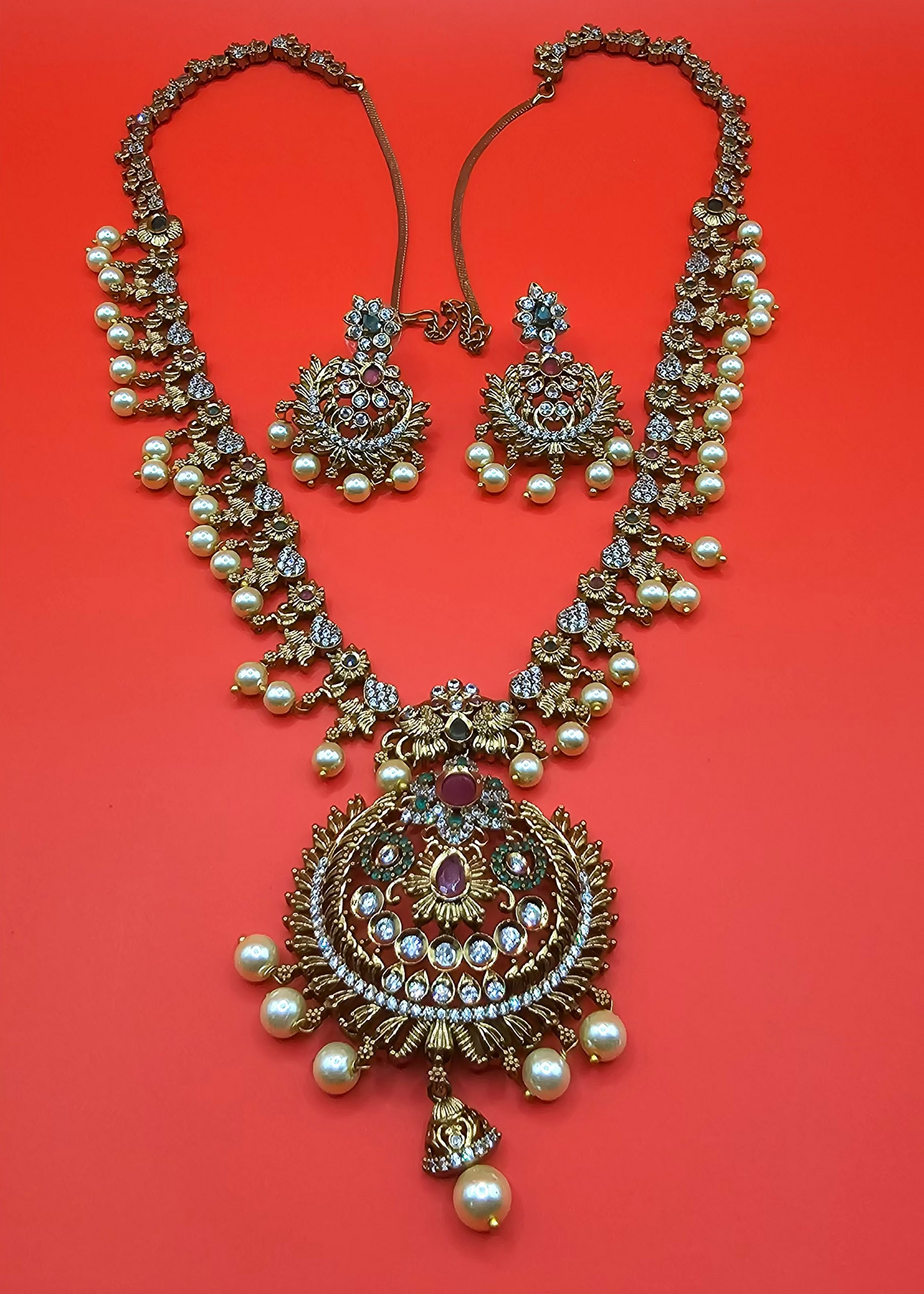 Golden & American Diamond Fusion - Temple Jewellery Queen's collection