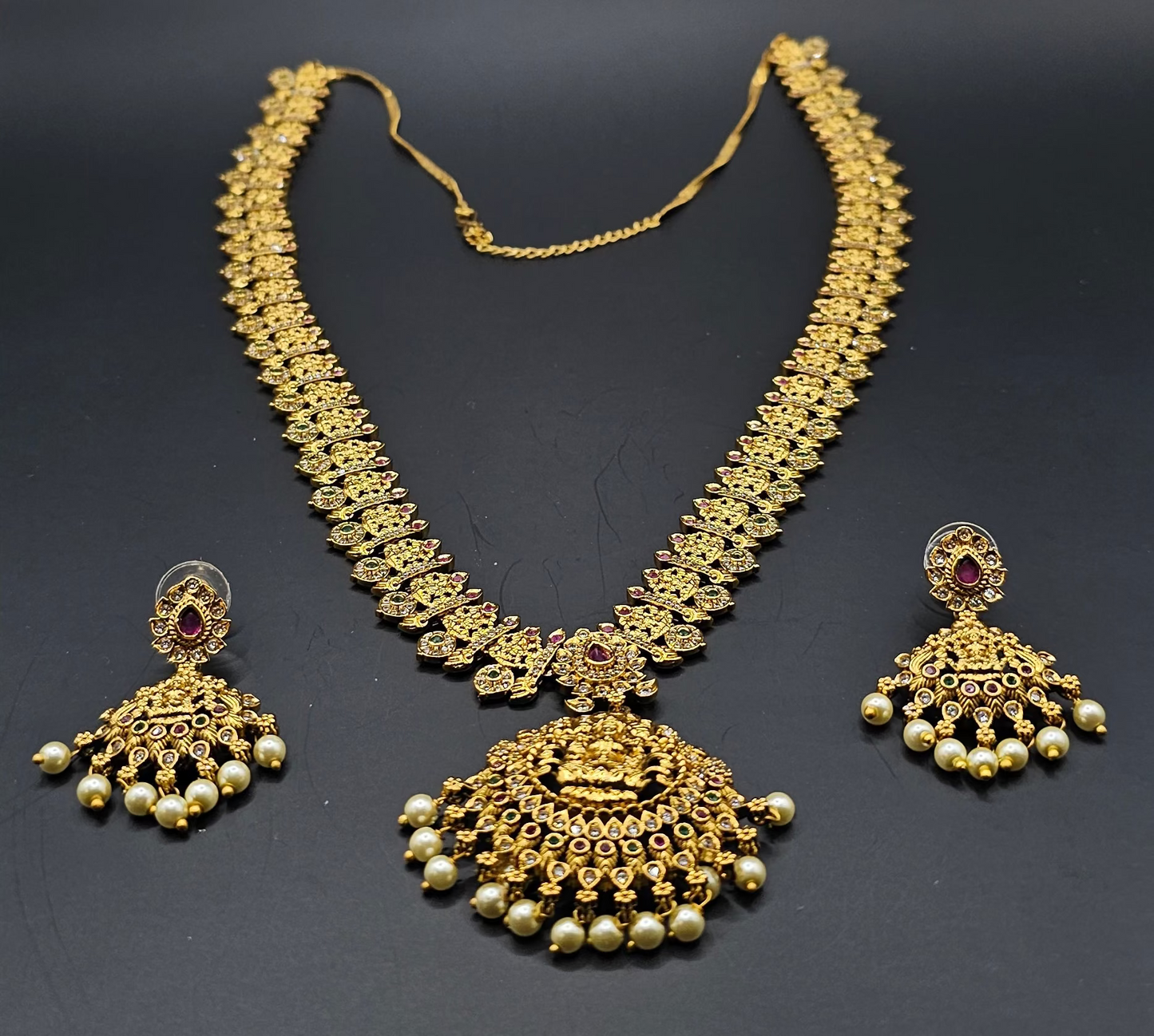 Golden & American Diamond Fusion - Temple Jewellery Queen's collection