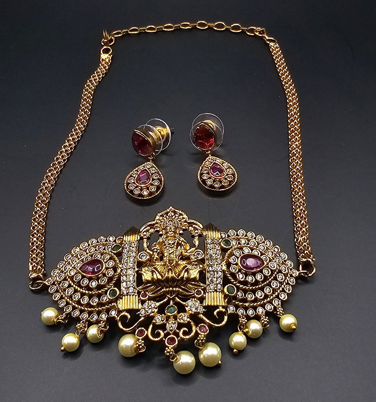 Golden & American diamond Fushion choker - temple jewellery